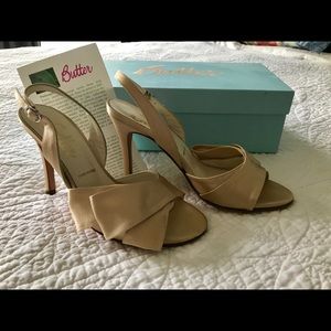Never Worn Stunning Butter Heels Size 6.5
